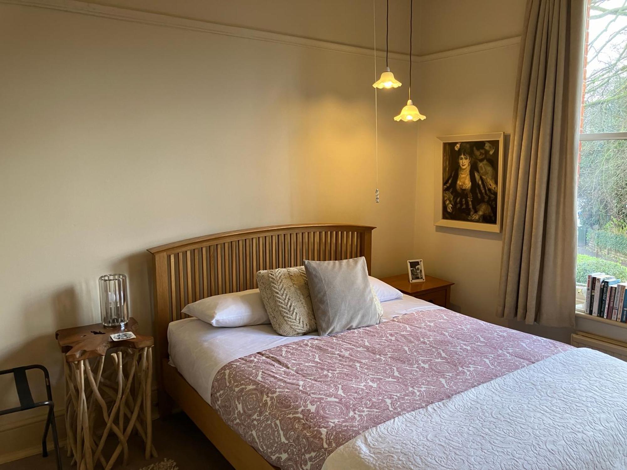 Cornerstones Guest House Сейл Екстериор снимка