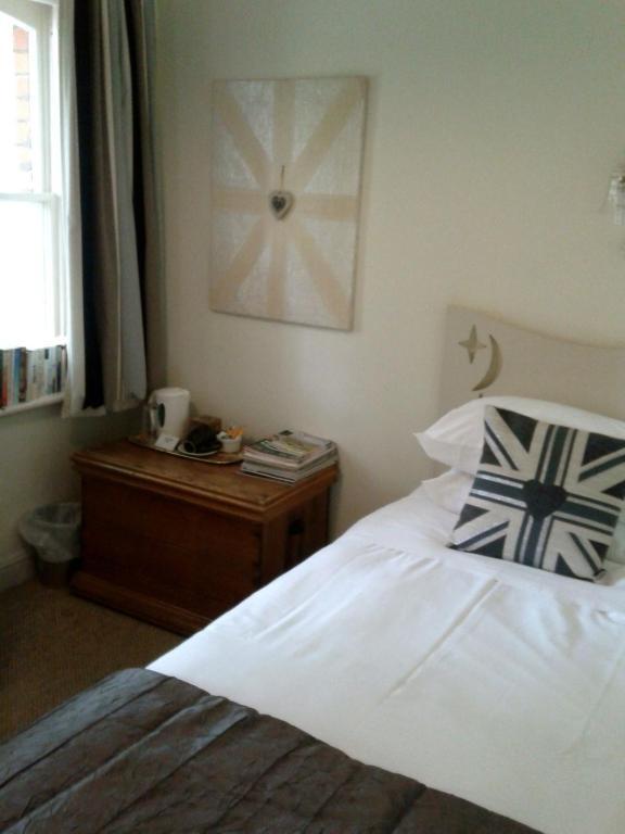Cornerstones Guest House Сейл Стая снимка