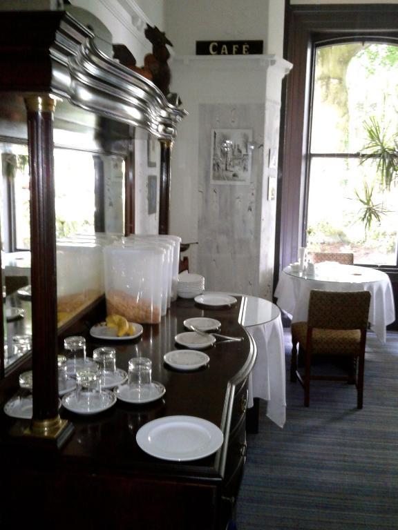 Cornerstones Guest House Сейл Екстериор снимка